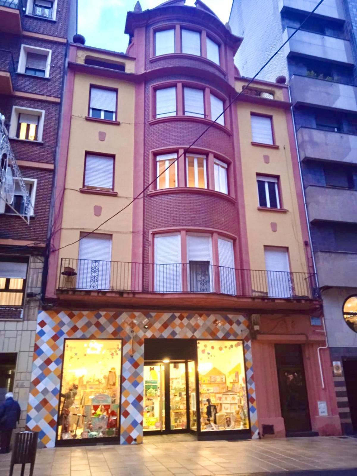 Segundo Antolin Yellow Door Ponferrada Εξωτερικό φωτογραφία