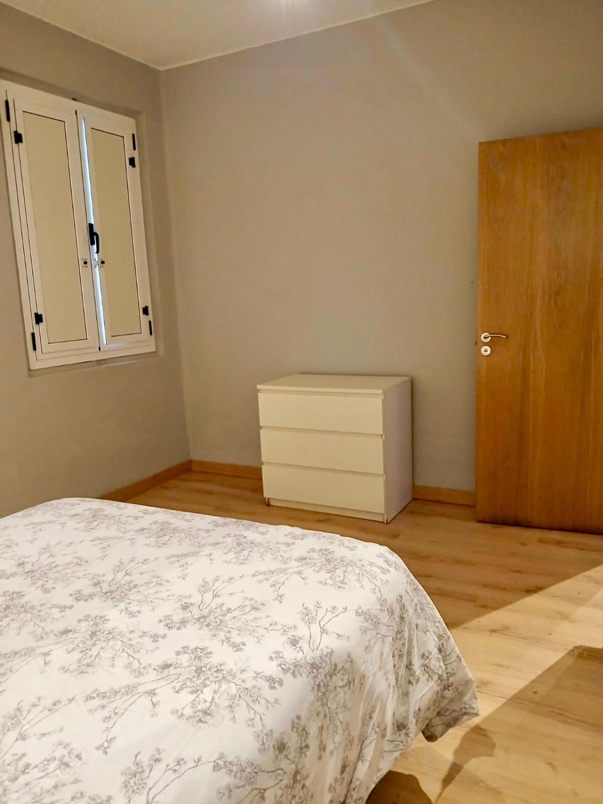 Segundo Antolin Yellow Door Ponferrada Εξωτερικό φωτογραφία
