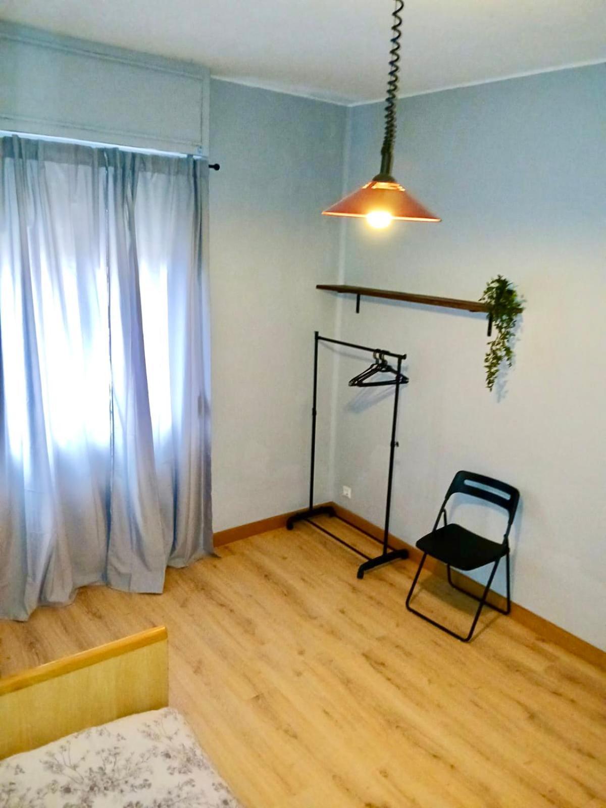 Segundo Antolin Yellow Door Ponferrada Εξωτερικό φωτογραφία