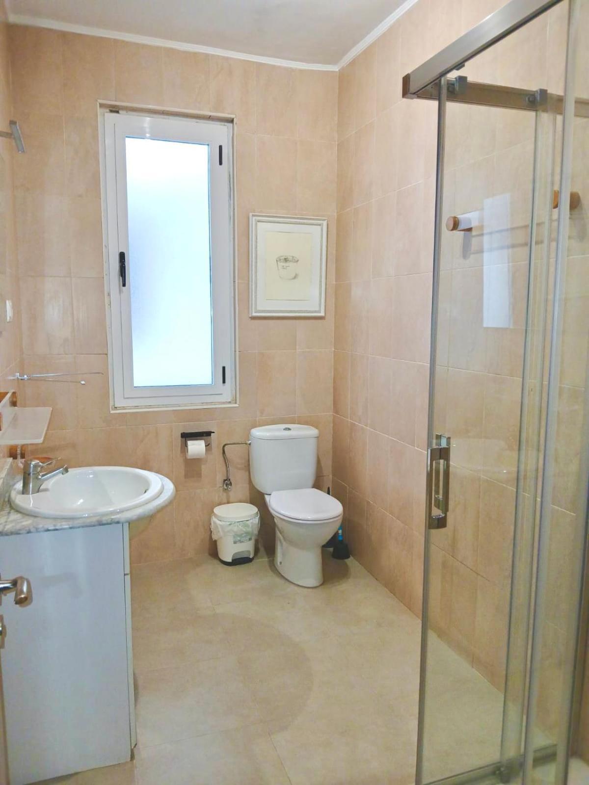 Segundo Antolin Yellow Door Ponferrada Εξωτερικό φωτογραφία